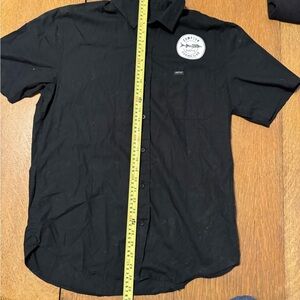 - Compton Fishing Club Button Down Shirt (Medium)